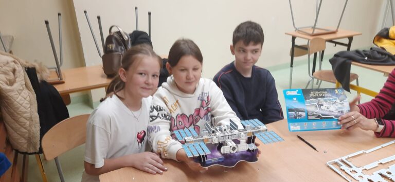 Read more about the article Małopolska Akademia Nowoczesnych Technologii – od Robotyki po Astronomię
